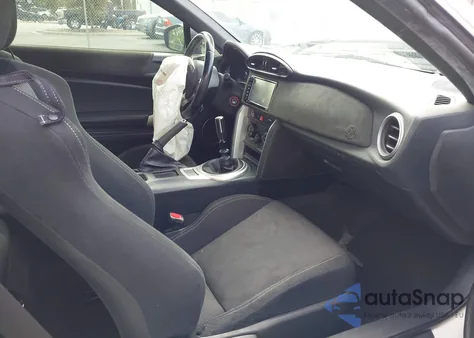 2017 Toyota 86 from USA, damaged, VIN JF1ZNAA12H9709953